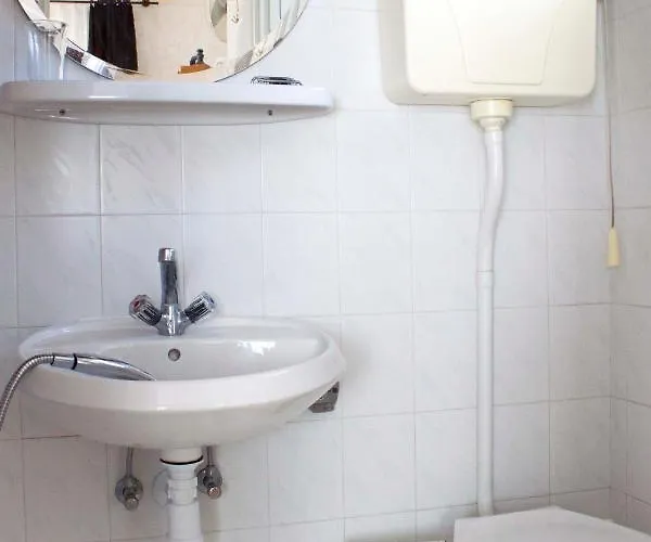 Πανσιόν Haus Margit *